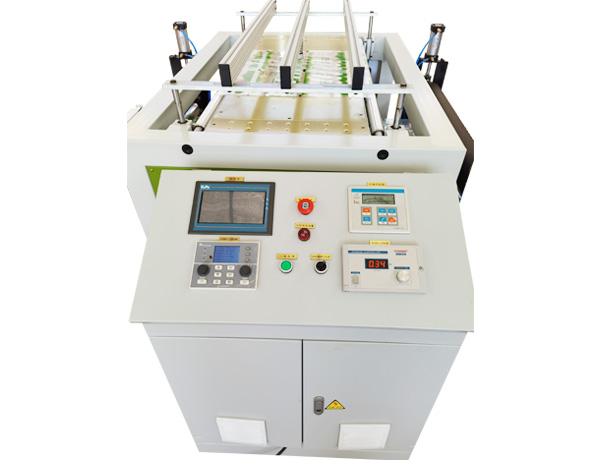 广东薄膜离线彩印光标定位打孔设备